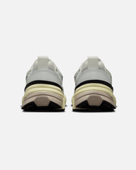 V2K Run Summit White/Metallic Silver
