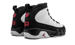9 Retro "White Black Red 2016 Release" 302370 112