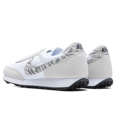 Women's Daybreak SE - White/Summit White