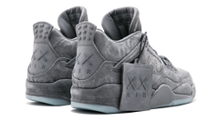 4 Retro "Kaws" 930155 003